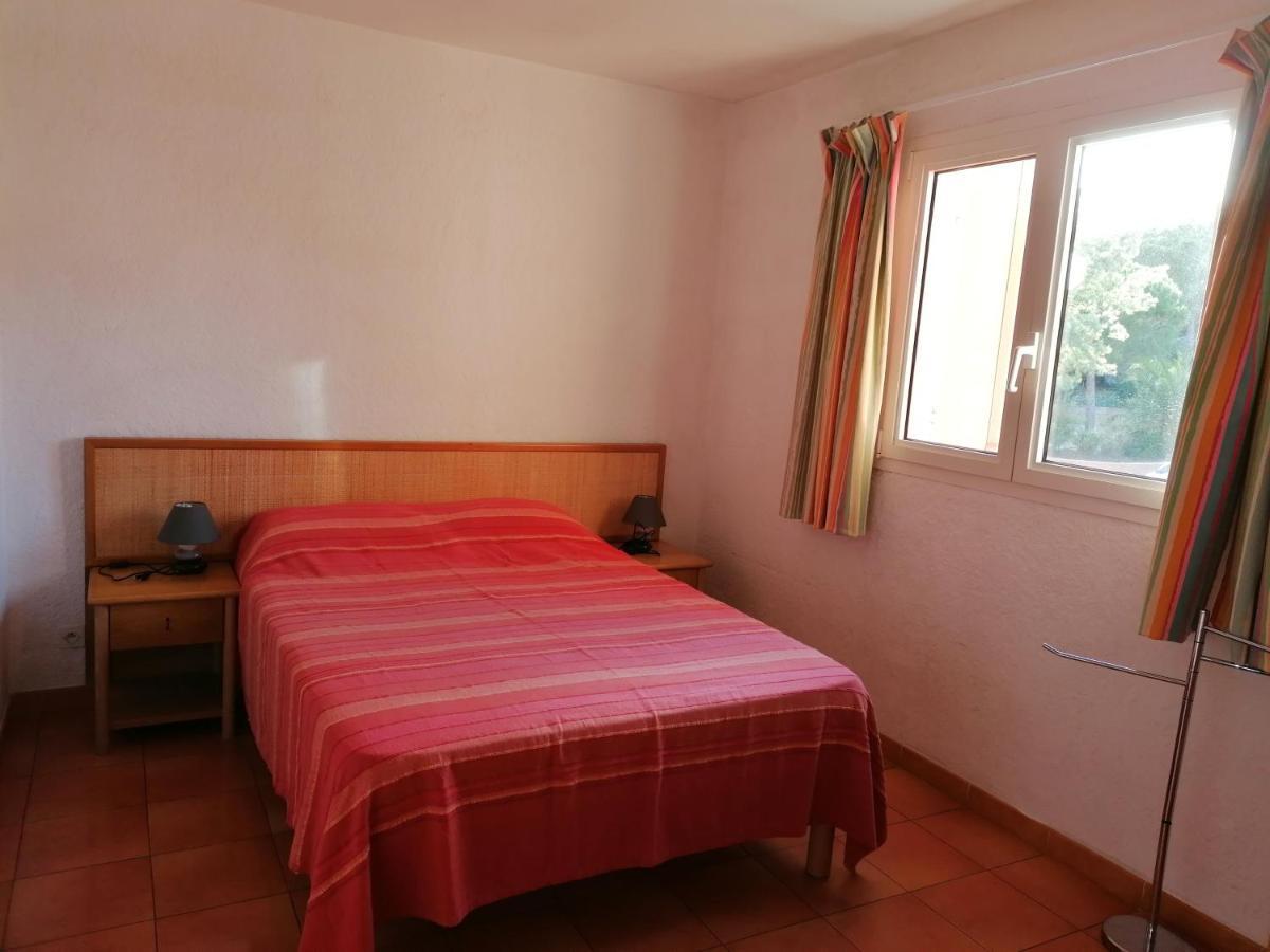 Appartement les pieds dans l'eau 300 m plage - 2 piscines Linguizzetta Extérieur photo